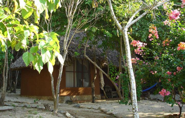 Hotel Bahia De La Luna Arroyo Cruz Exteriör bild