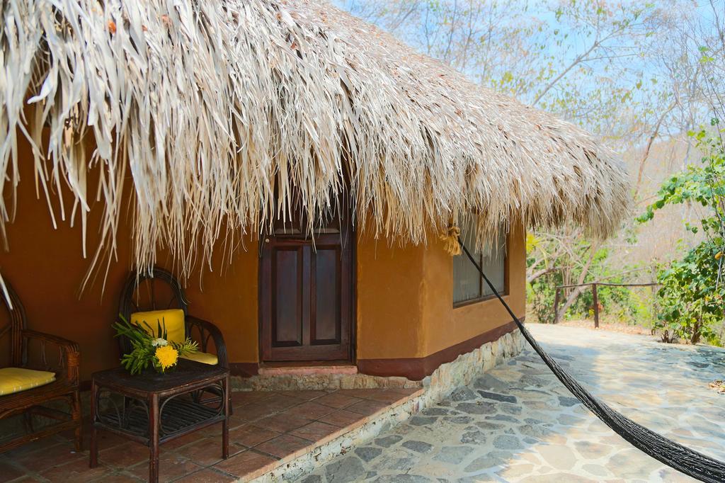 Hotel Bahia De La Luna Arroyo Cruz Exteriör bild