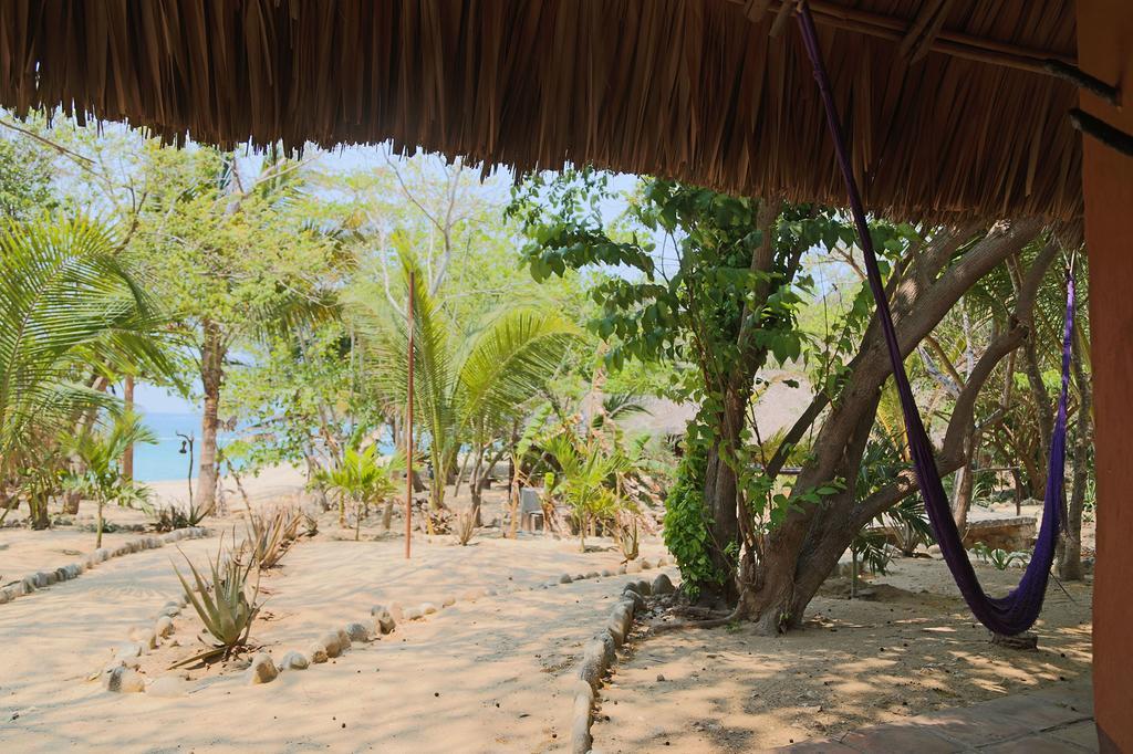Hotel Bahia De La Luna Arroyo Cruz Exteriör bild